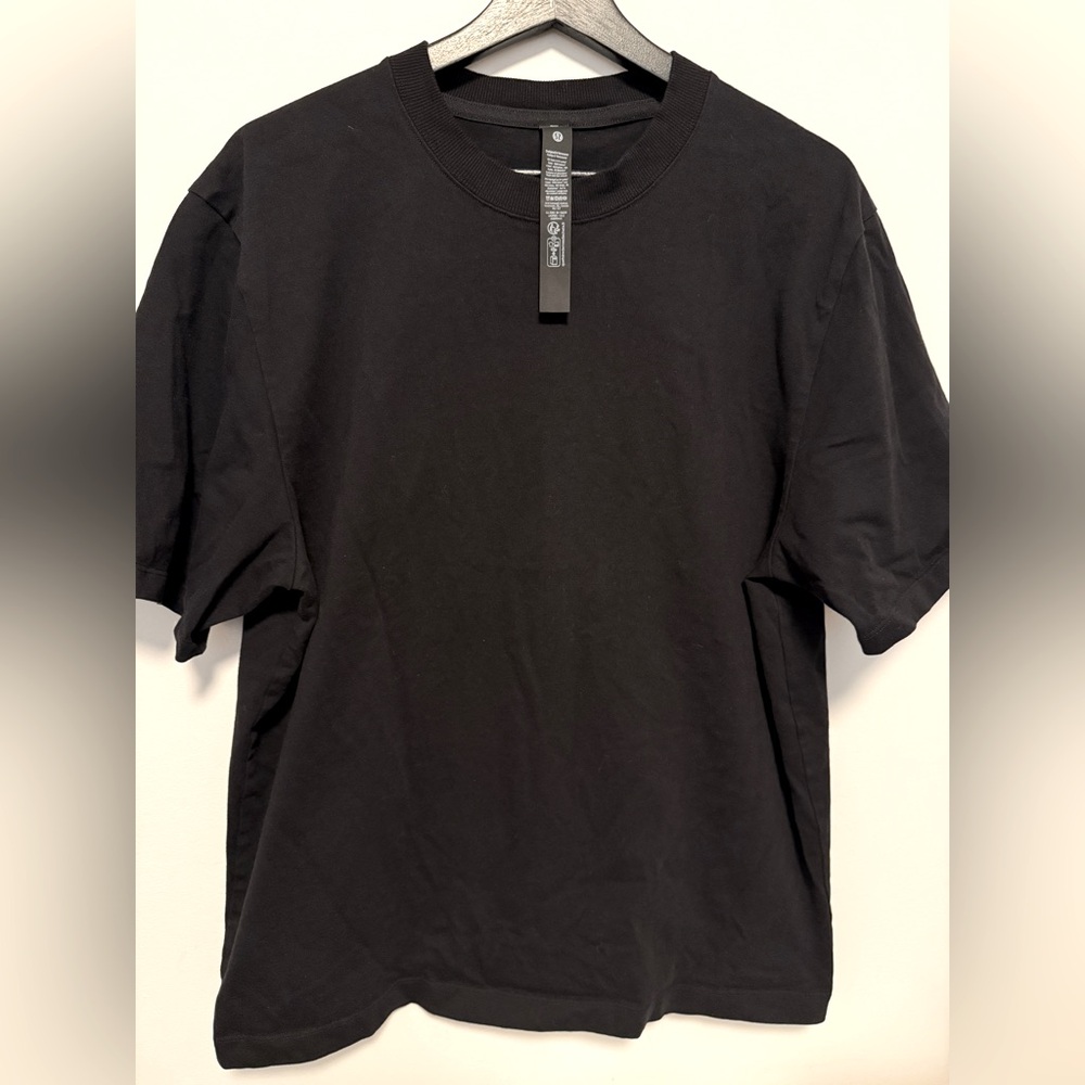 Lululemon Men Black Size M Tshirt